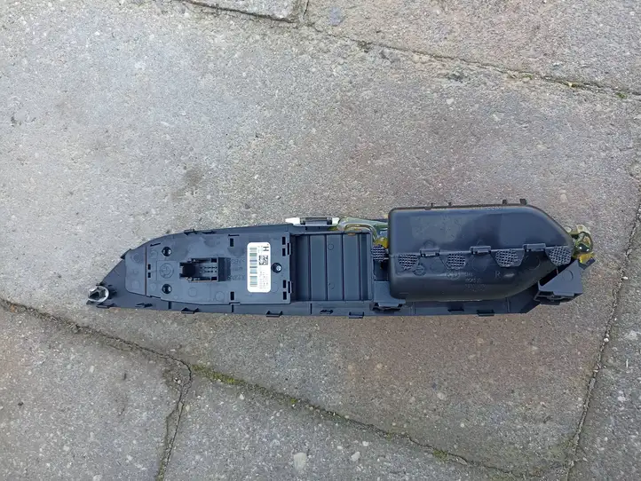 BMW 6 F12 F13 (2010 - 2018) 9196678 Блок кнопок стеклоподъемников — фото 6