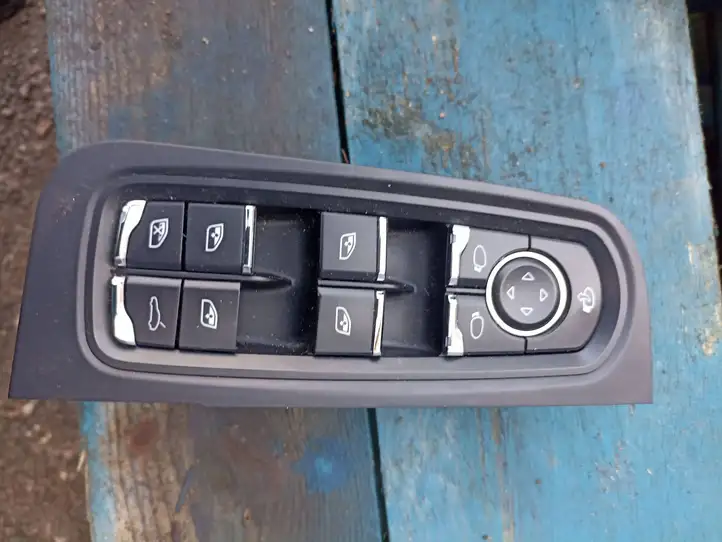 Porsche Cayenne (92A) (2011 - 2017) 7PP959858AF Кнопка стеклоподъемников — фото 4