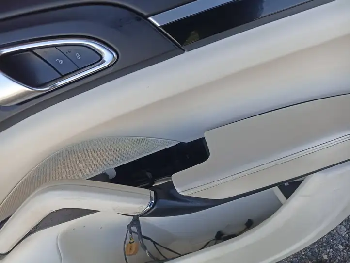 Porsche Cayenne (92A) (2011 - 2017) Обшивка передней двери — фото 4