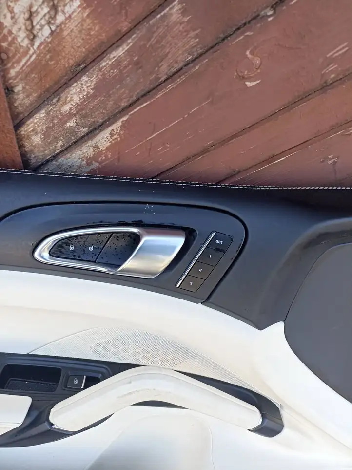 Porsche Cayenne (92A) (2011 - 2017) Обшивка передней двери — фото 4