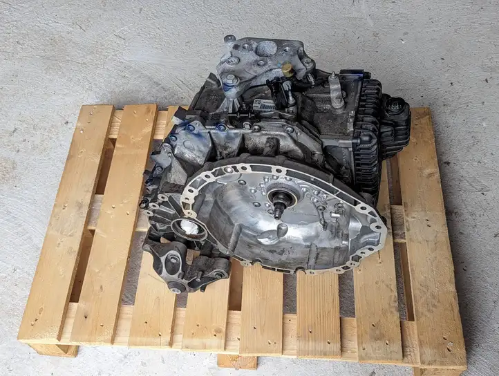 Chrysler Pacifica (2016 - ) 68311996AA Автоматическая коробка передач (АКПП) — фото 1