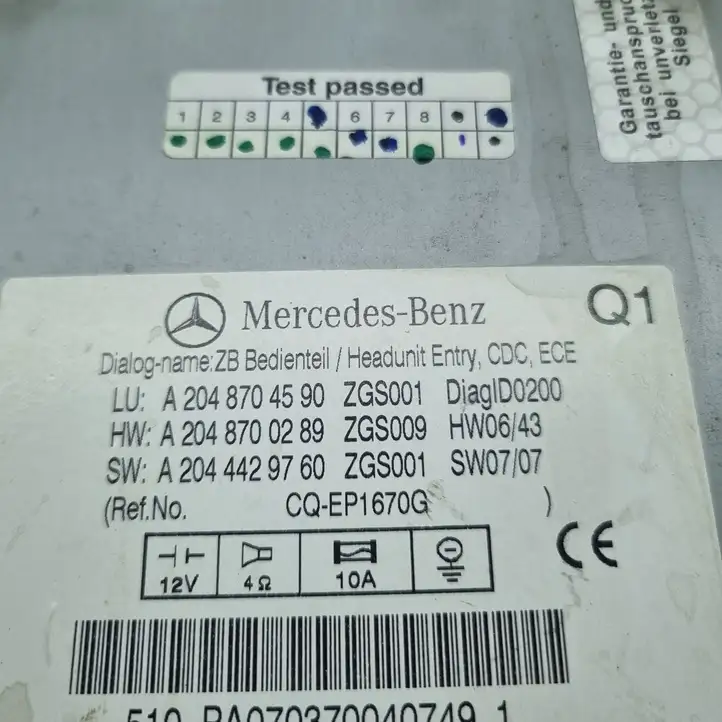 Mercedes-Benz C W204 (2007 - 2014) A2048704590 Магнитола / мультимедийная система — фото 7