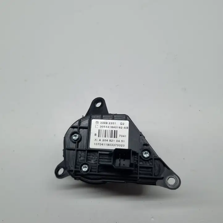 Mercedes-Benz C W204 (2007 - 2014) A2048210451 Кнопки на рулевом колесе — фото 2