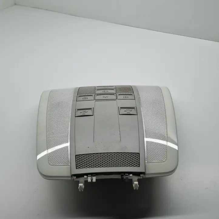 Mercedes-Benz C W204 (2007 - 2014) A2048200010 Передняя подсветка — фото 1