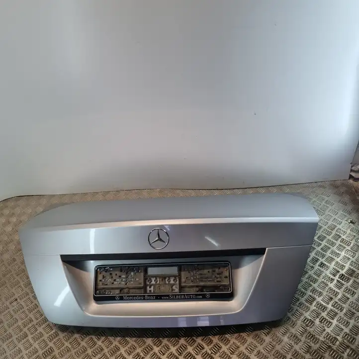Mercedes-Benz C W204 (2007 - 2014) Крышка багажника — фото 1