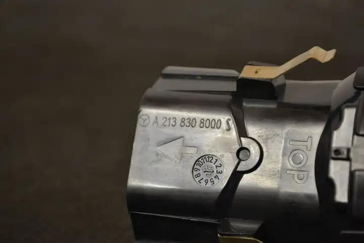 Mercedes-Benz E W213 (2016 - ) a2138308000 Центральный воздушный дефлектор — фото 2