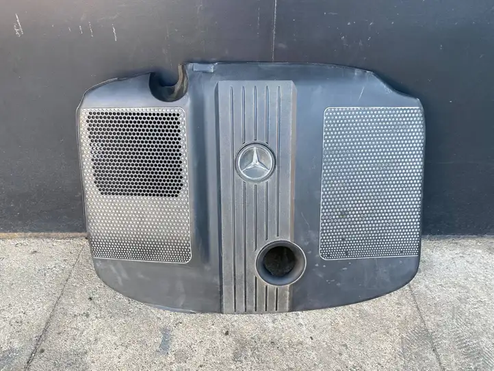 Mercedes-Benz C W204 (2007 - 2014) A6510101167 Крышка двигателя декоративная — фото 1