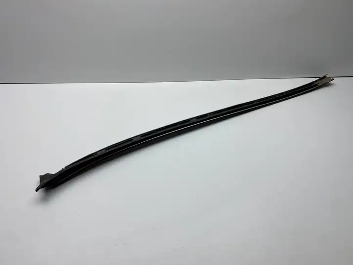 Mercedes-Benz C W204 (2007 - 2014) 0800023 Накладка стоек лобового стекла — фото 3