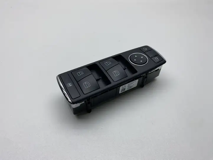 Mercedes-Benz C W204 (2007 - 2014) A2128208210 Блок кнопок стеклоподъемников — фото 2