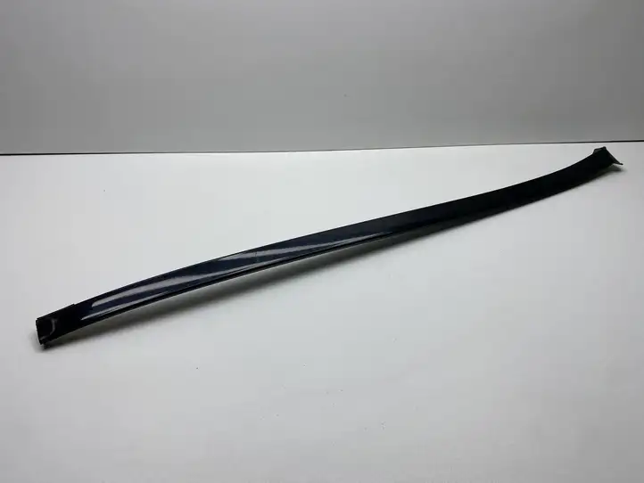 Mercedes-Benz C W204 (2007 - 2014) 0800023 Накладка стоек лобового стекла — фото 2