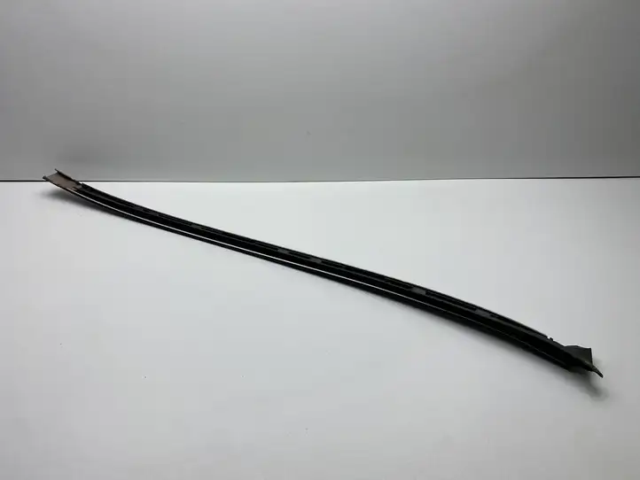 Mercedes-Benz C W204 (2007 - 2014) 0800023 Накладка стоек лобового стекла — фото 4