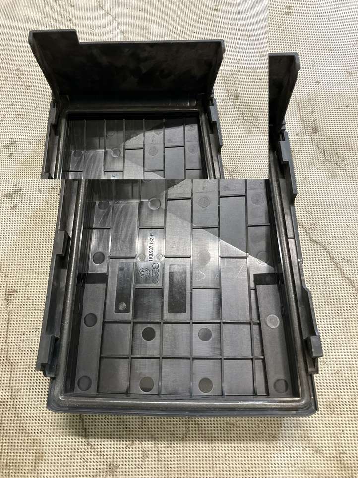 Seat Altea (2004 - 2009)  1K0937132F Крышка ящика предохранителей