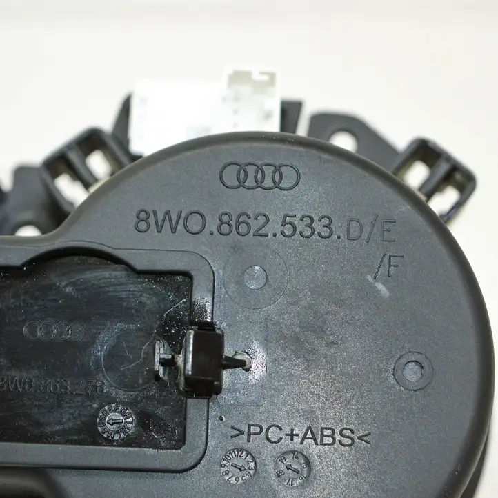Audi A4 S4 B9 8W (2019 - ) 8W0862533DE Передний подстаканник — фото 5