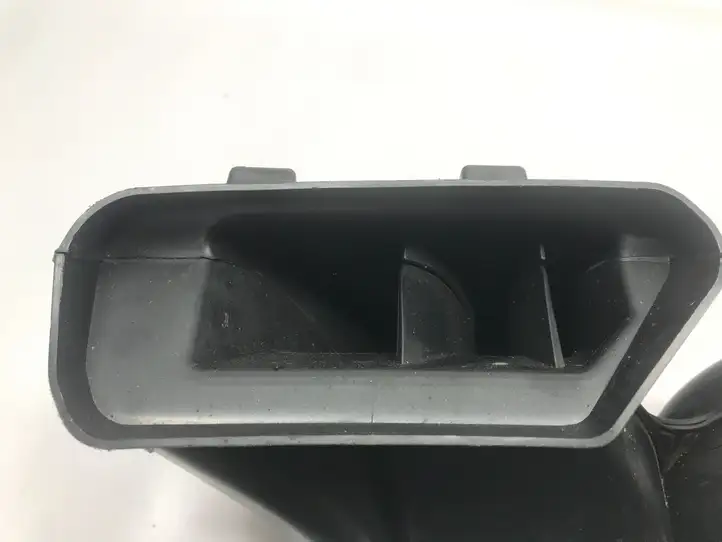 Chevrolet Camaro (2015 - 2018) 23146091 Воздушная решетка панели — фото 2