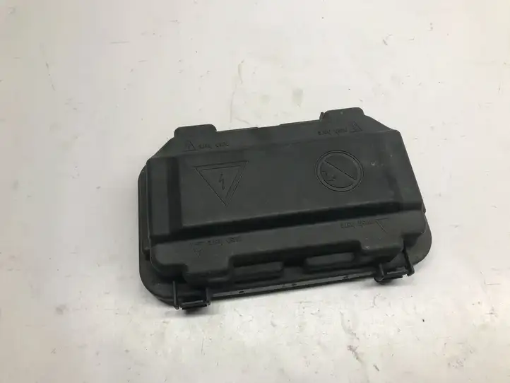 BMW 3 F30 F35 F31 (2012 - 2018) 9224872 Крышка ящика предохранителей — фото 1