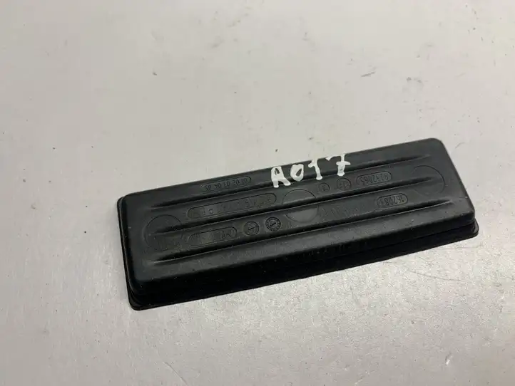 BMW 4 F32 F33 (2013 - 2017) 9232065 Передняя пепельница — фото 4