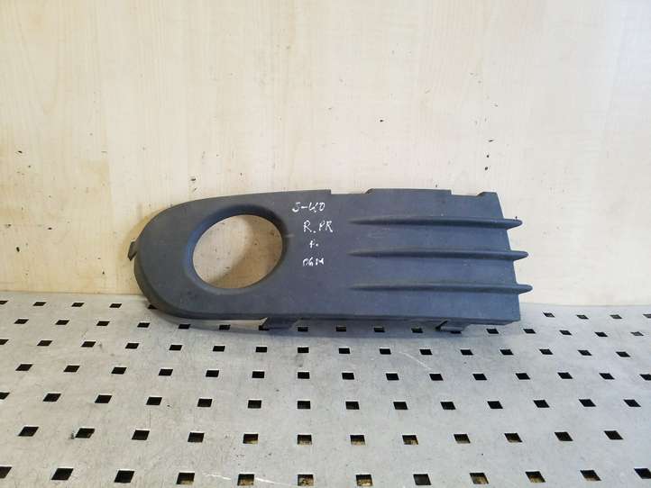 Volvo S40 (2004 - 2007)  30657008 Декоративная решётка противотуманной фары