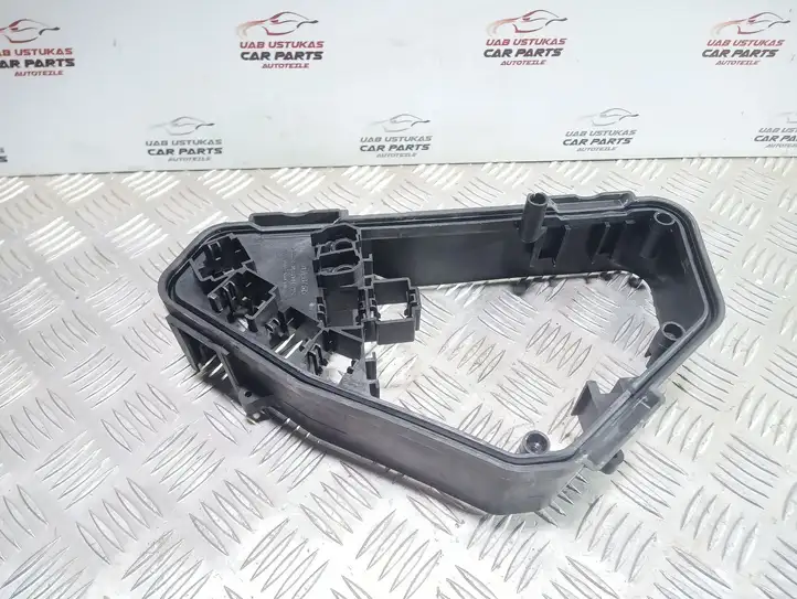 Porsche Cayenne (9PA) (2002 - 2010) 7L0937615 Крышка ящика предохранителей — фото 3