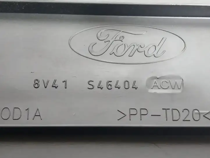 Ford Kuga I (2008 - 2012) 8V41S46404 Прочие детали салона — фото 4