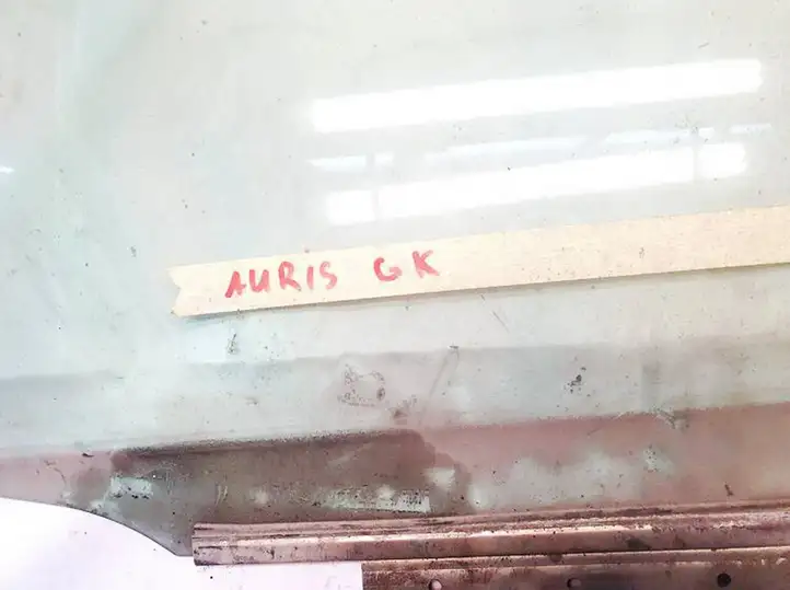 Toyota Auris 150 (2006 - 2012) Стекло задней двери — фото 3
