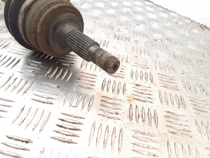 Peugeot 308 (2013 - 2021)  9677914880 Передняя полуось