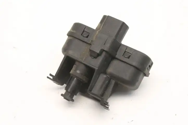 Volkswagen Tiguan (2007 - 2011) 5N0810773B Замок крышки топливного бака — фото 3