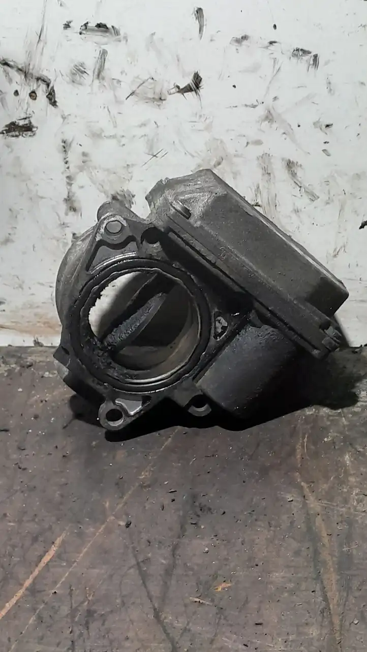 Seat Altea (2004 - 2009) 03G128063C Дроссельная заслонка — фото 2