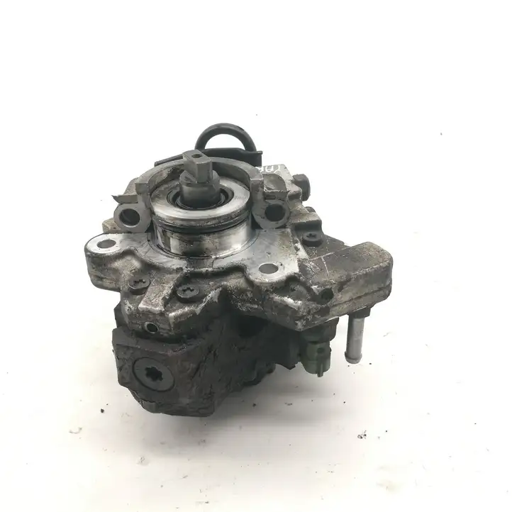Toyota Yaris (2005 - 2009) 221000N020 Топливный насос — фото 3