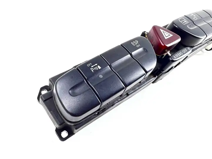 Mercedes-Benz C W203 (2000 - 2007) 2038204010 Включатель аварийных фонарей — фото 6