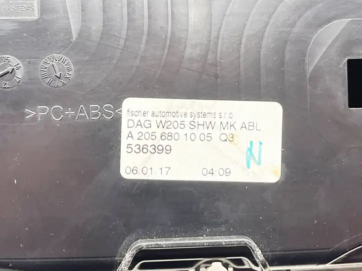 Mercedes-Benz C W205 (2014 - 2021) A2056801005 Пепельница — фото 2