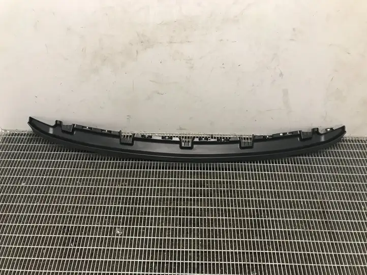 BMW 3 F30 F35 F31 (2012 - 2018) 7221019 Решетка в подоконнике — фото 1