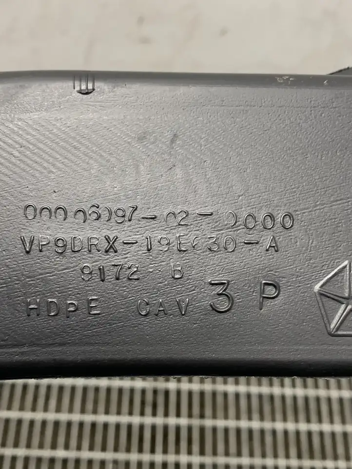 Dodge Ram (2008 - ) VP9DXR19E630A Другая деталь консоли (туннеля) — фото 8