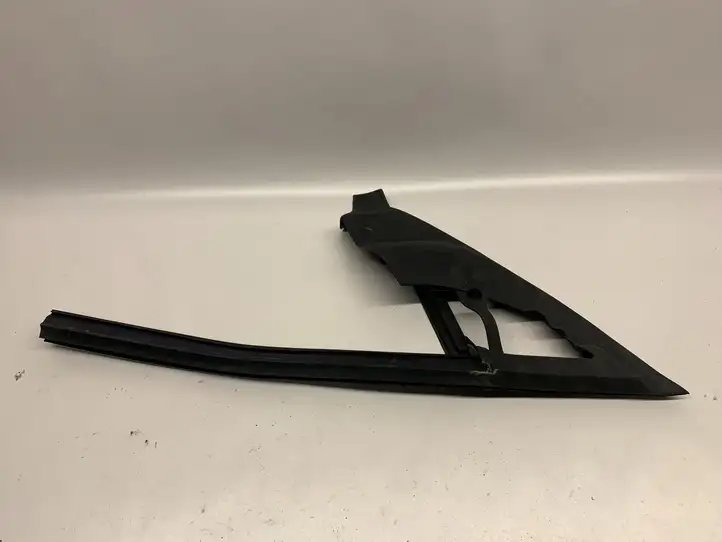 Mercedes-Benz CLA C117,X117,W117 (2013 - 2019) A1177250229 Уплотнитель передней двери (кузов) — фото 7