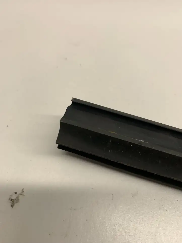 Mercedes-Benz CLA C117,X117,W117 (2013 - 2019) A1177250229 Уплотнитель передней двери (кузов) — фото 10