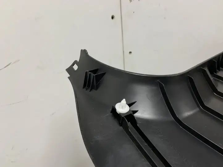 BMW 3 F30 F35 F31 (2012 - 2018) 51437221002 Верхняя обшивка стойки B — фото 3