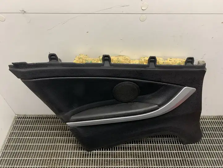 BMW 4 F32 F33 (2013 - 2017) 7340067 Обшивка задней двери — фото 1