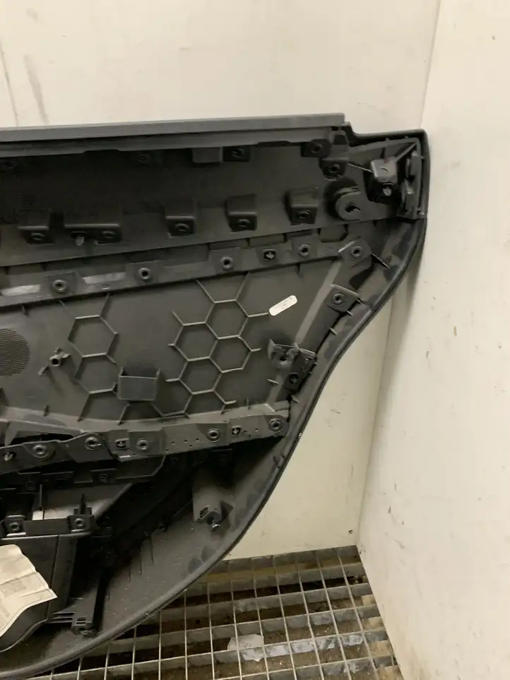 Volkswagen Jetta VII (2019 - ) 17A867211 Обшивка задней двери — фото 11
