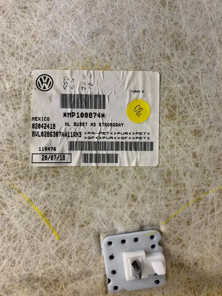 Volkswagen Jetta VII (2019 - ) 17A867501AA Потолочная обшивка — фото 4