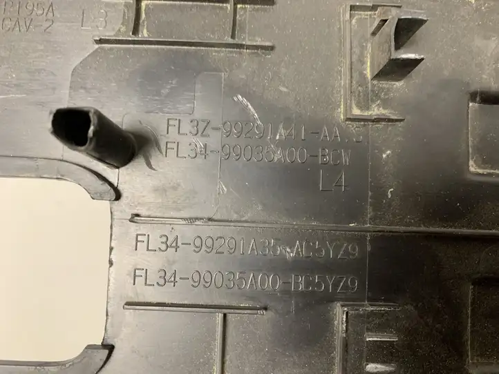 Ford F150 (2014 - 2018) FL3Z99291A41AA Другая часть кузова — фото 3