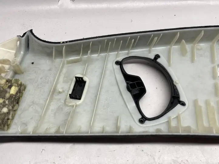 BMW 3 F30 F35 F31 (2012 - 2018) 7220998 Верхняя обшивка стойки B — фото 6