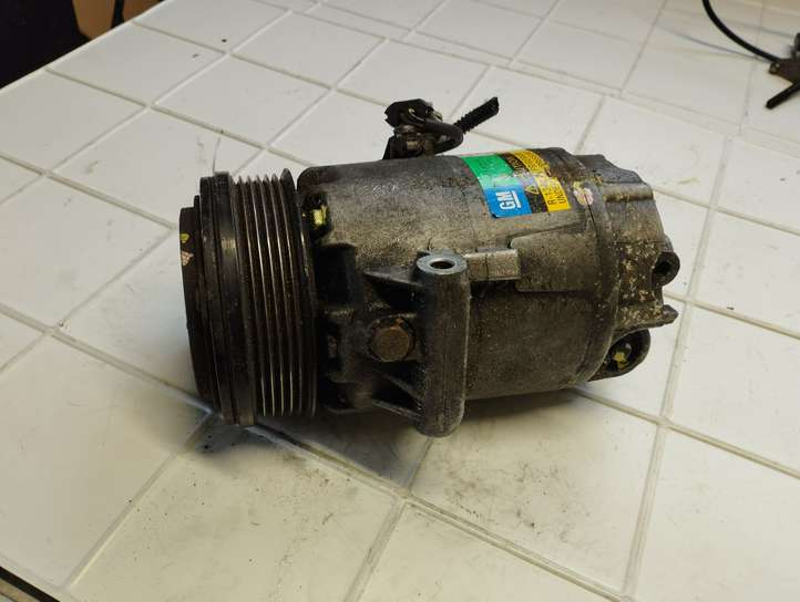 Opel Astra (2004 - 2009)  6561047 Компрессор (насос) кондиционера воздуха