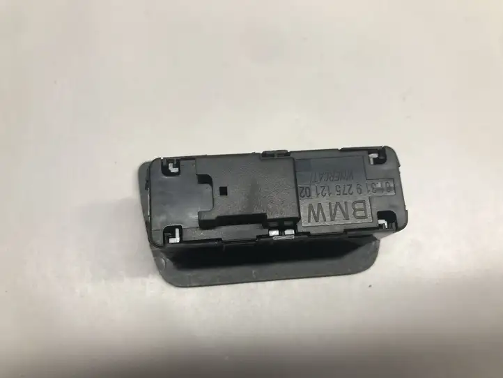 BMW X5 F15 (2013 - 2017) 9275121 Кнопка закрытия багажника — фото 3