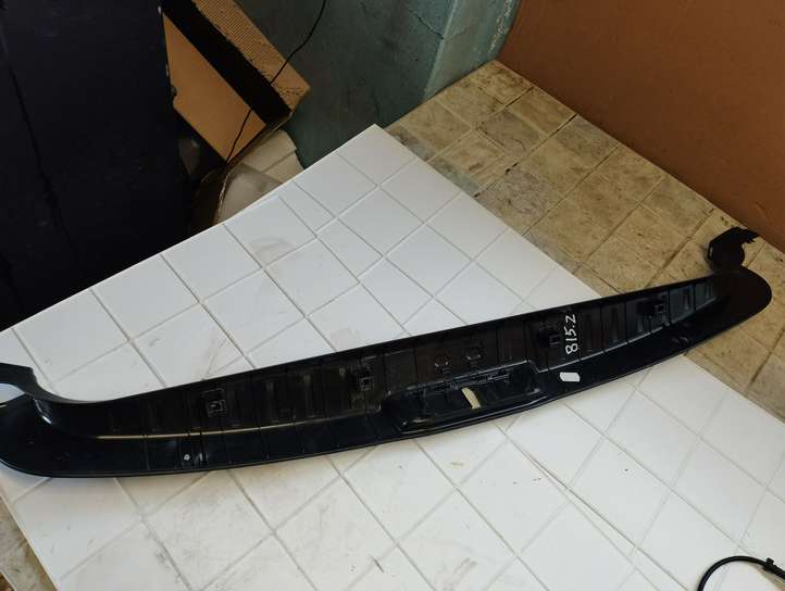 BMW 5 GT F07 (2010 - 2017)  51497201653 Отделка порога багажника