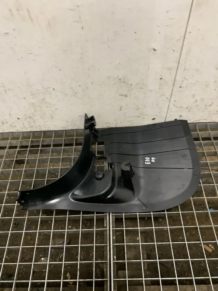 BMW 3 E90 E91 (2005 - 2012) 51439132714 Внутренняя отделка переднего порога — фото 9