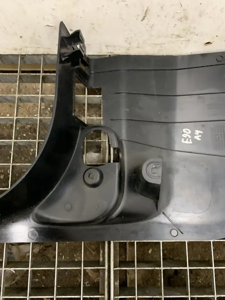 BMW 3 E90 E91 (2005 - 2012) 51439132714 Внутренняя отделка переднего порога — фото 11