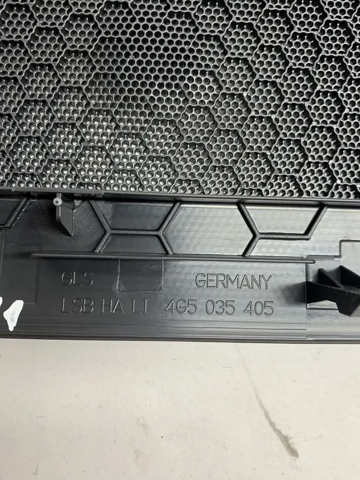 Audi A6 C7 (2011 - 2014) 4G5035405 Накладка центрального динамика — фото 3