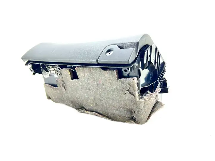 Mercedes-Benz C W203 (2000 - 2007) A2036802691 Бардачок в сборе — фото 8