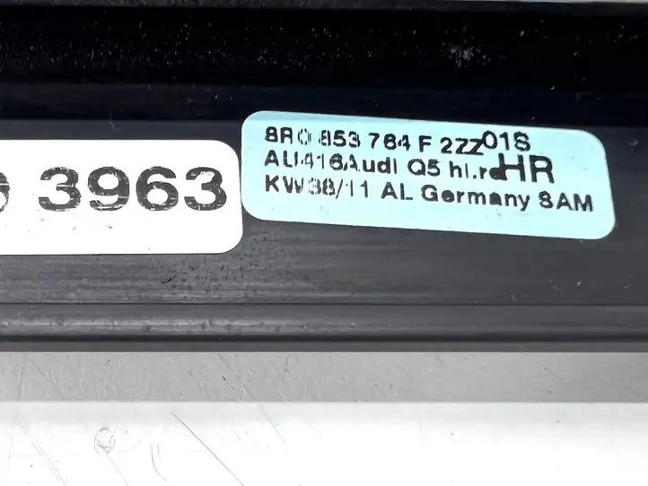 Audi Q5 SQ5 (2012 - 2017) 8R0853764F Накладка стекла задней двери — фото 6