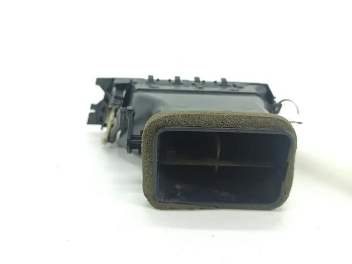 BMW 3 E90 E91 (2005 - 2012) 9130460 Боковой воздушный дефлектор — фото 7