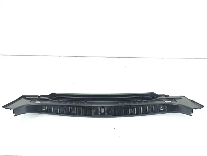 BMW 3 E90 E91 (2005 - 2012) 6949605 Отделка порога багажника — фото 1